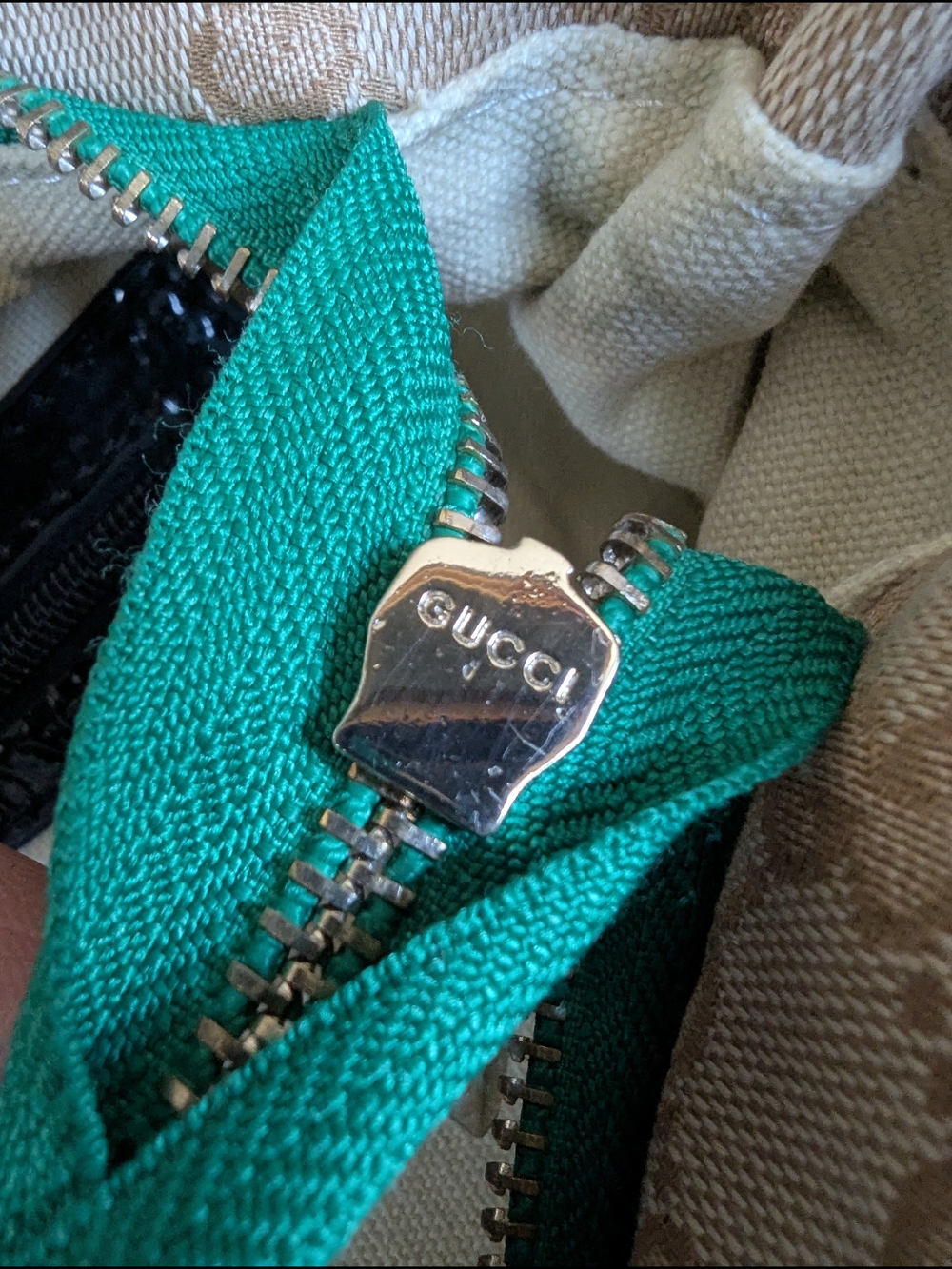 vintage Gucci GG NylonWeb Tote Bag, featuring the brand's iconic signature - Picture 15 of 16